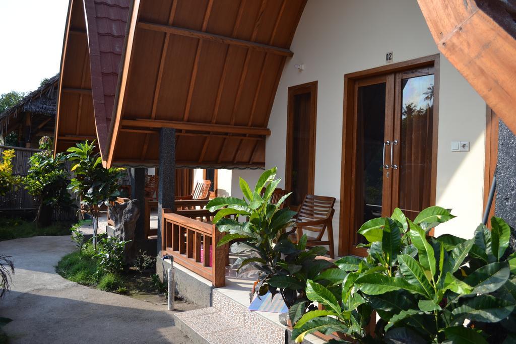 Tapada Apartment Gili Air Exterior photo